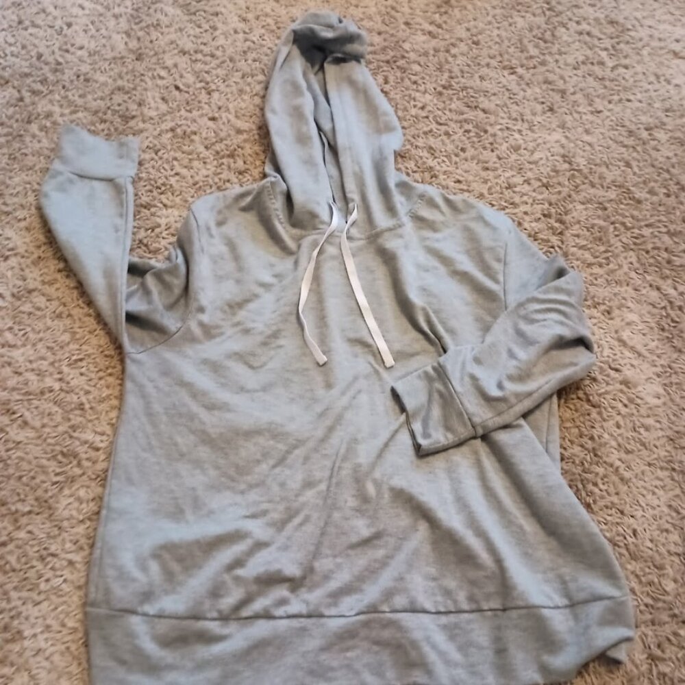 Gray Size S Yandy Pullover cut out back